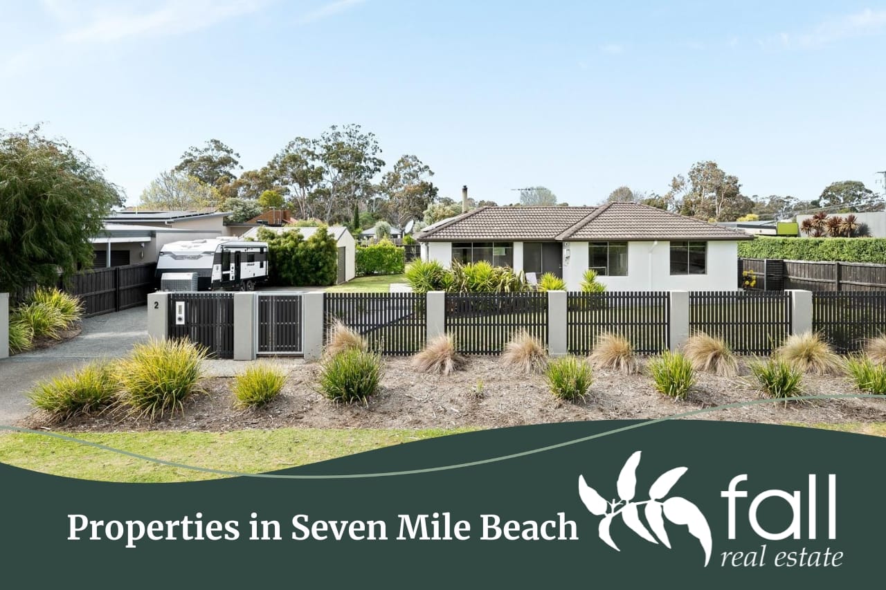 What type of properties will you find in Seven Mile Beach, Tasmania