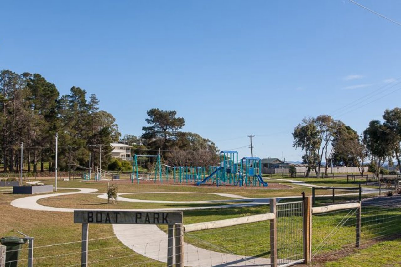 Local Park in Dodges Ferry, Tasmania, Suburb Profile, Fall Real Estate