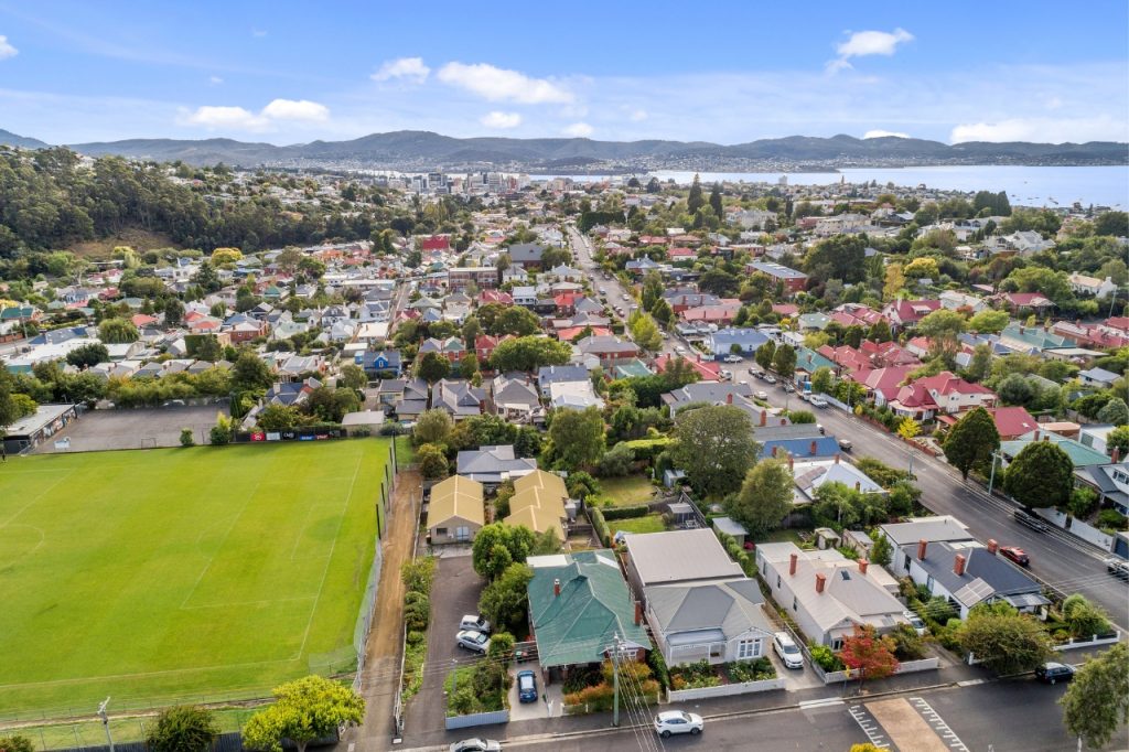 South Hobart | Fall Real Estate