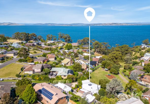 Fall Real Estate 32 Mirramar Park, BLACKMANS BAY TAS 7052