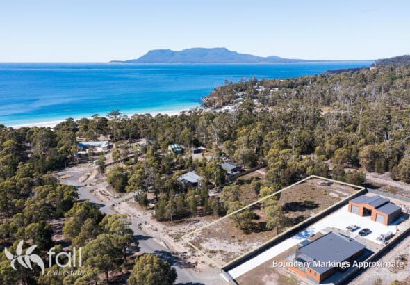 Fall Real Estate 22 Spring Beach Rise, SPRING BEACH TAS 7190