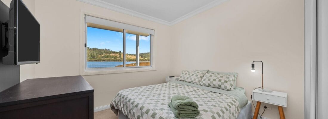 Suzanne Eaton suzanne eaton Fall Real Estate Suzanne Eaton