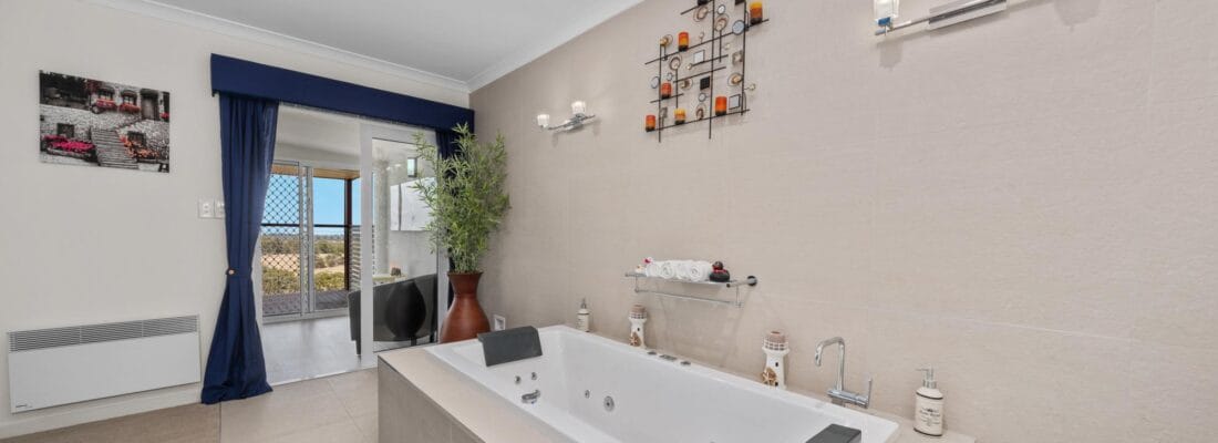 Suzanne Eaton suzanne eaton Fall Real Estate Suzanne Eaton