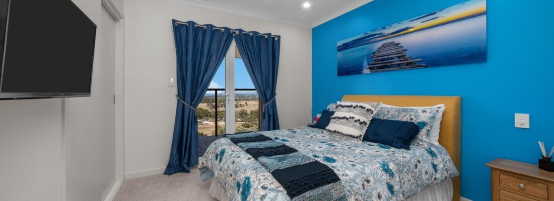 Suzanne Eaton suzanne eaton Fall Real Estate Suzanne Eaton