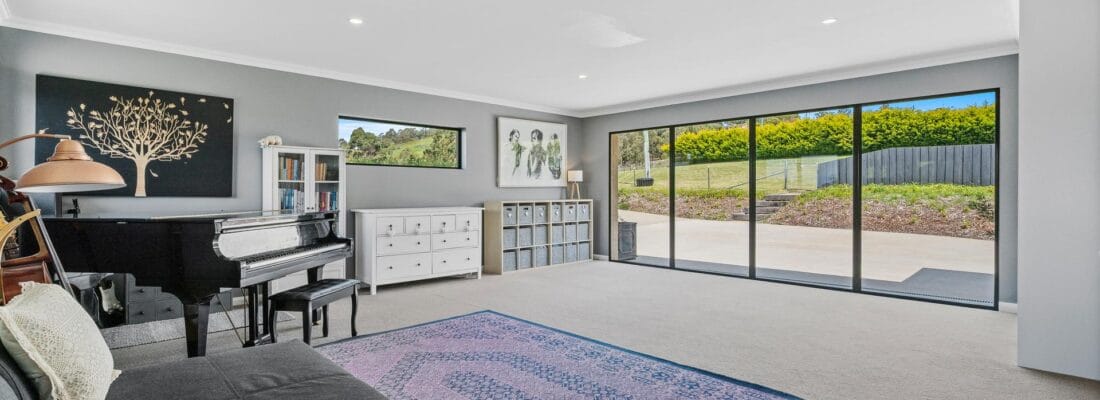 Kim Chandler-Storey Kim Chandler-Storey Fall Real Estate Kim Chandler-Storey