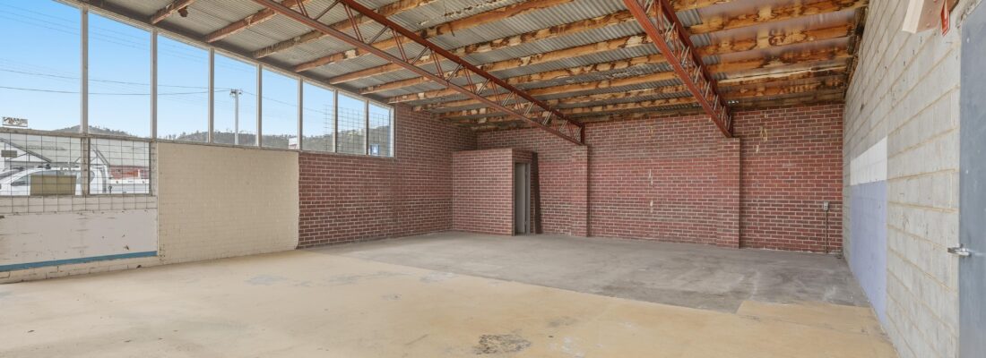 Elyse Lamprill Elyse Lamprill Fall Real Estate Elyse Lamprill