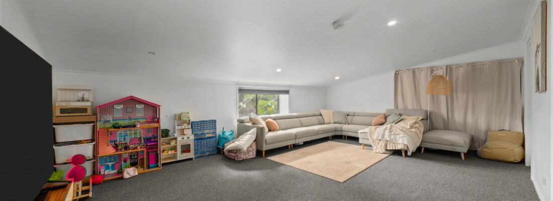 Suzanne Eaton suzanne eaton Fall Real Estate Suzanne Eaton