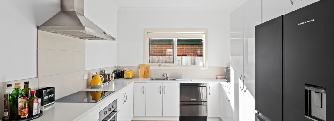 Kelly Fall & Jo Brownless Kelly Fall, Jo Brownless Fall Real Estate Kelly Fall & Jo Brownless