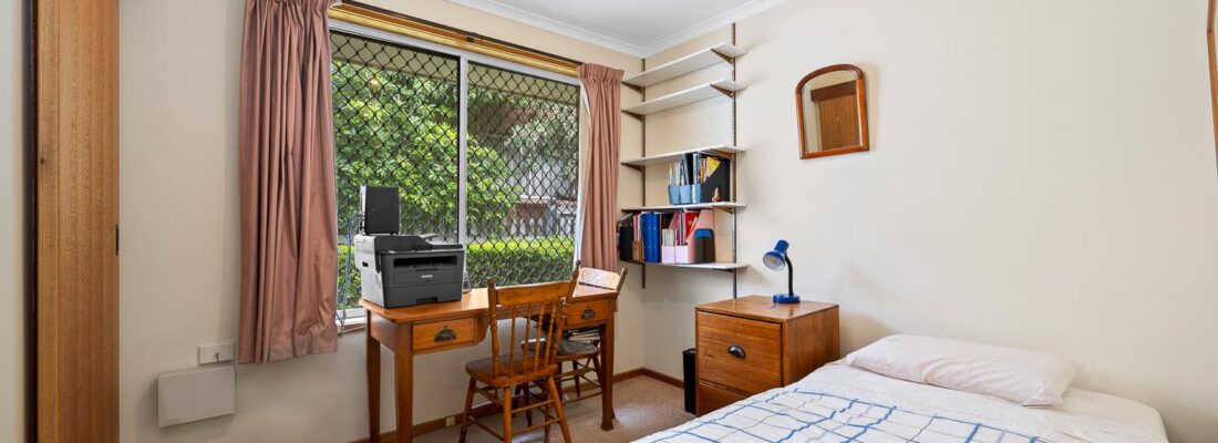 Kelly Fall & Jo Brownless Kelly Fall, Jo Brownless Fall Real Estate Kelly Fall & Jo Brownless