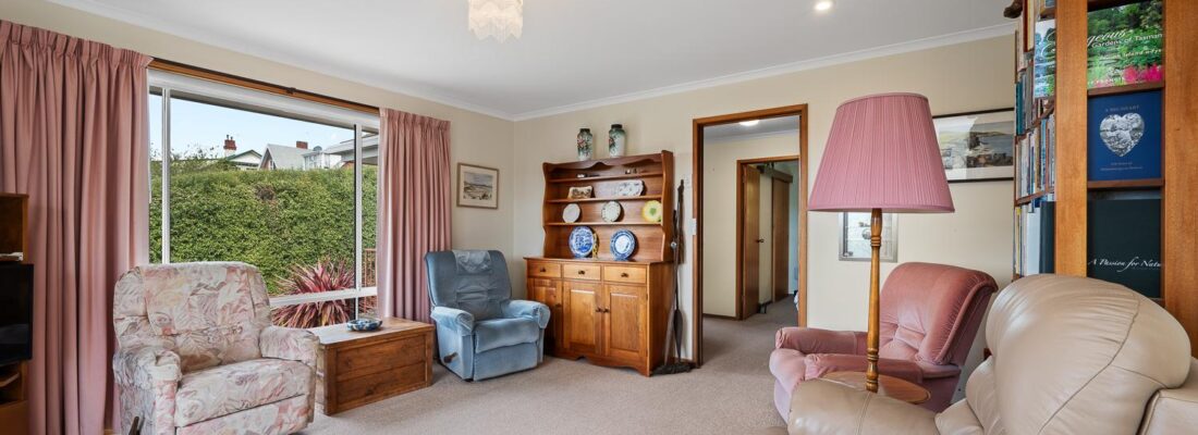 Kelly Fall & Jo Brownless Kelly Fall, Jo Brownless Fall Real Estate Kelly Fall & Jo Brownless