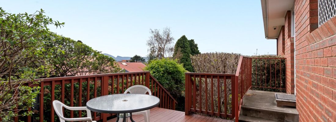 Kelly Fall & Jo Brownless Kelly Fall, Jo Brownless Fall Real Estate Kelly Fall & Jo Brownless