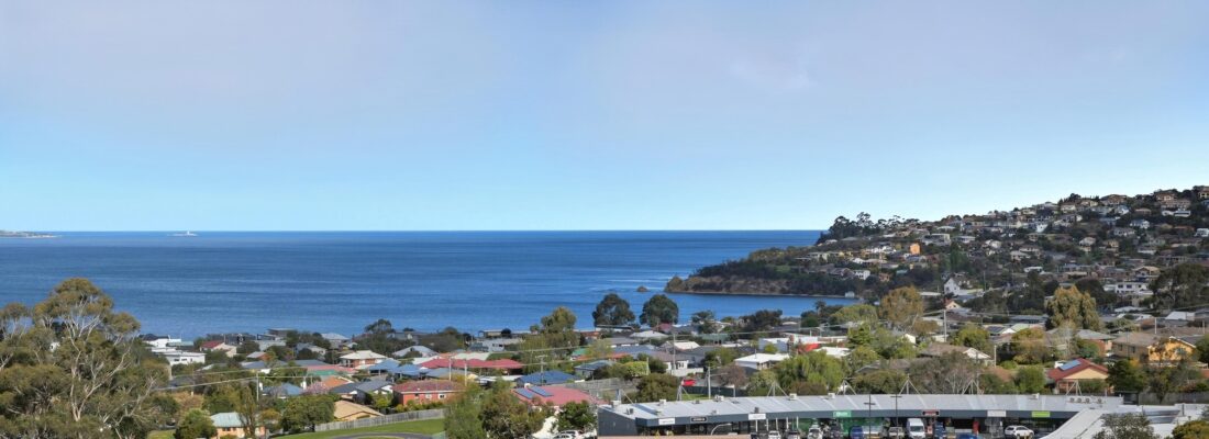 Kelly Fall & Jo Brownless Kelly Fall, Jo Brownless Fall Real Estate Kelly Fall & Jo Brownless