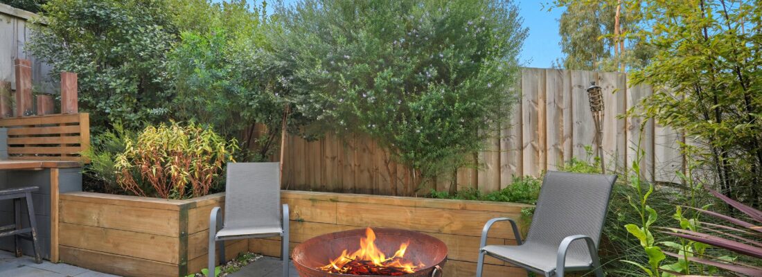 Kelly Fall & Jo Brownless Kelly Fall, Jo Brownless Fall Real Estate Kelly Fall & Jo Brownless