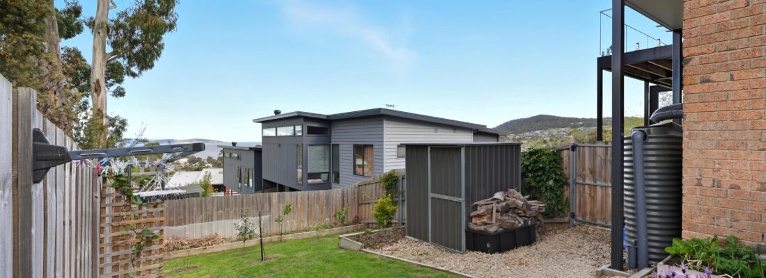 Kelly Fall & Jo Brownless Kelly Fall, Jo Brownless Fall Real Estate Kelly Fall & Jo Brownless