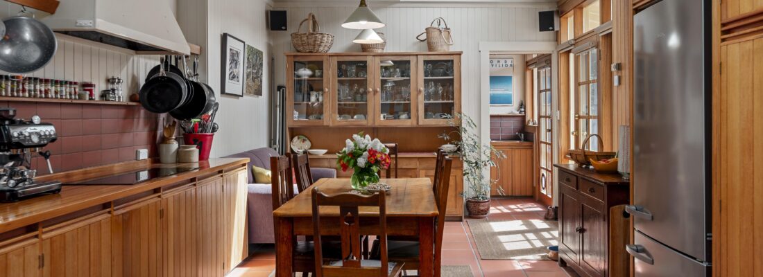 Kelly Fall & Jo Brownless Kelly Fall, Jo Brownless Fall Real Estate Kelly Fall & Jo Brownless