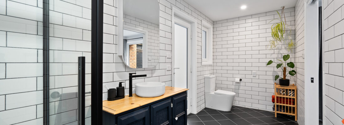 Kelly Fall & Jo Brownless Kelly Fall, Jo Brownless Fall Real Estate Kelly Fall & Jo Brownless