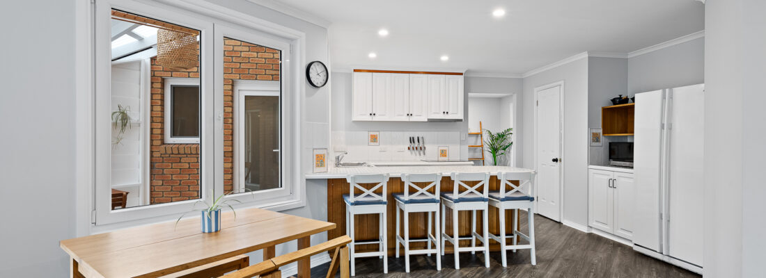 Kelly Fall & Jo Brownless Kelly Fall, Jo Brownless Fall Real Estate Kelly Fall & Jo Brownless