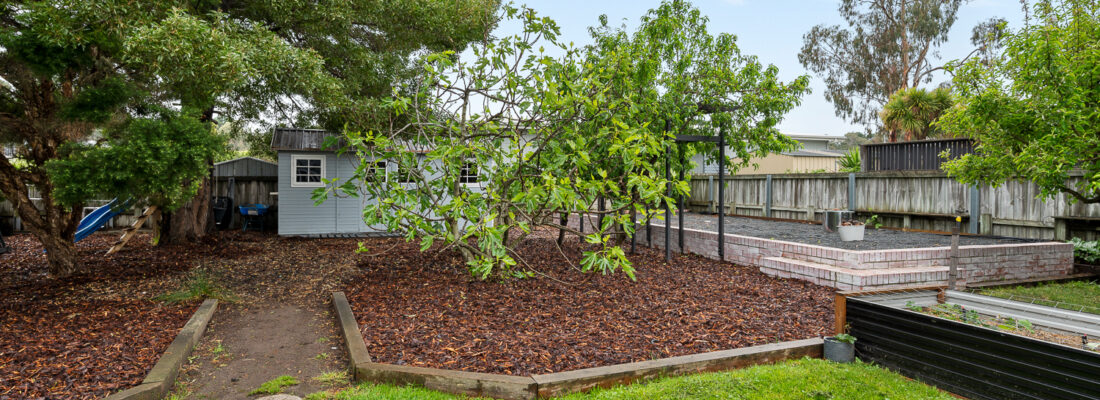 Kelly Fall & Jo Brownless Kelly Fall, Jo Brownless Fall Real Estate Kelly Fall & Jo Brownless