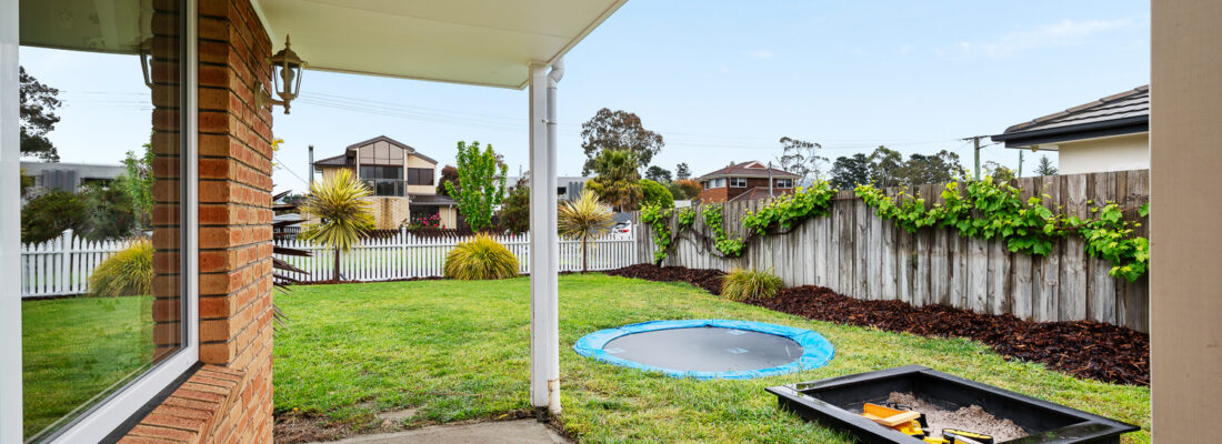 Kelly Fall & Jo Brownless Kelly Fall, Jo Brownless Fall Real Estate Kelly Fall & Jo Brownless