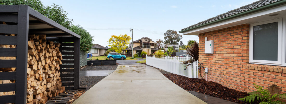 Kelly Fall & Jo Brownless Kelly Fall, Jo Brownless Fall Real Estate Kelly Fall & Jo Brownless