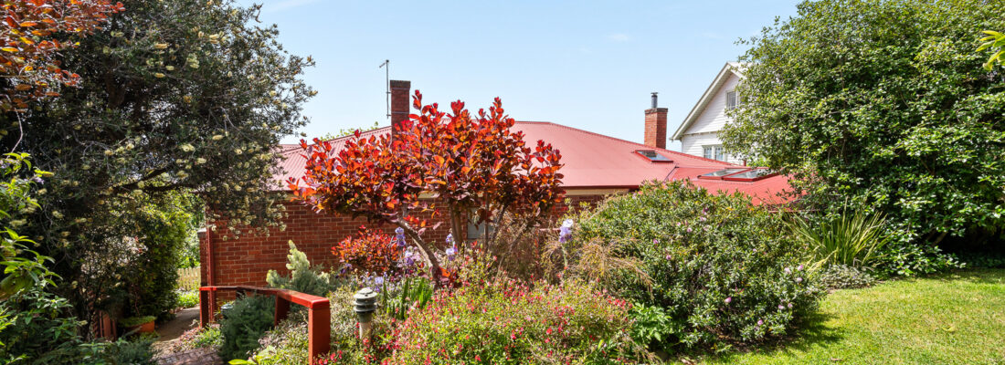 Kelly Fall & Jo Brownless Kelly Fall, Jo Brownless Fall Real Estate Kelly Fall & Jo Brownless