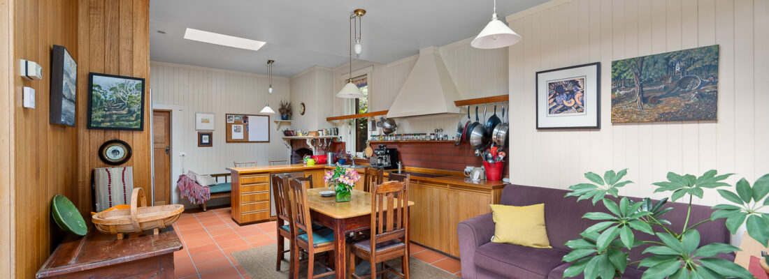 Kelly Fall & Jo Brownless Kelly Fall, Jo Brownless Fall Real Estate Kelly Fall & Jo Brownless