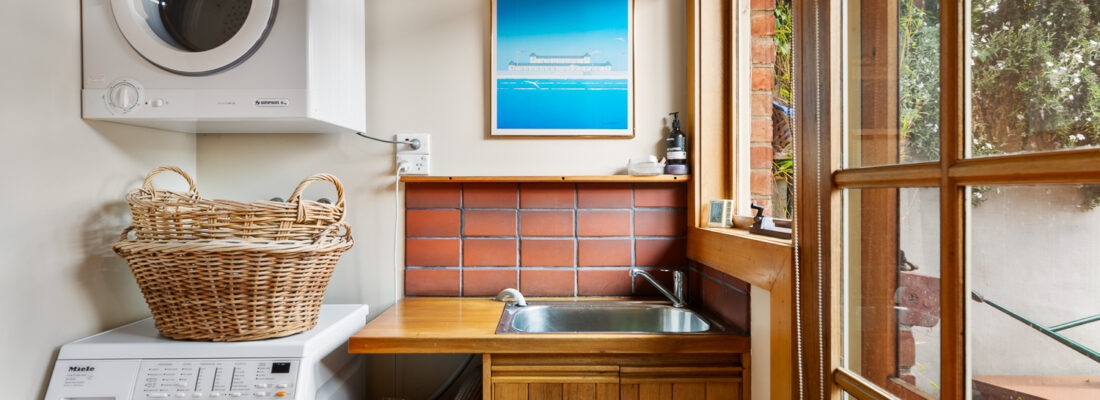 Kelly Fall & Jo Brownless Kelly Fall, Jo Brownless Fall Real Estate Kelly Fall & Jo Brownless