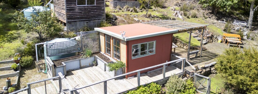 Naomi van Schie Naomi van Schie Fall Real Estate Naomi van Schie