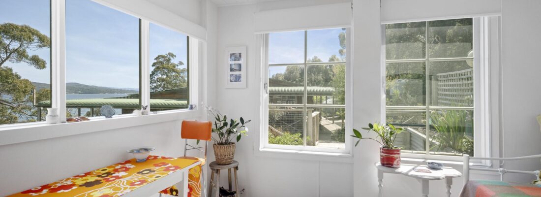 Naomi van Schie Naomi van Schie Fall Real Estate Naomi van Schie