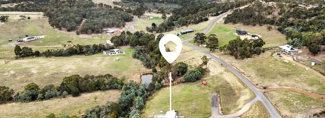 Kelly Fall & Jo Brownless Kelly Fall, Jo Brownless Fall Real Estate Kelly Fall & Jo Brownless