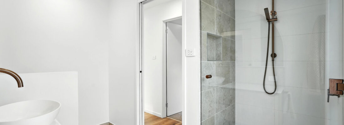 Kelly Fall & Jo Brownless Kelly Fall, Jo Brownless Fall Real Estate Kelly Fall & Jo Brownless