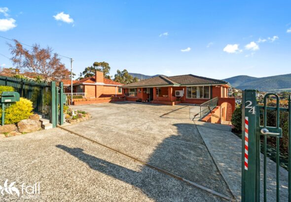 Fall Real Estate 24 Atherton Avenue, WEST MOONAH TAS 7009