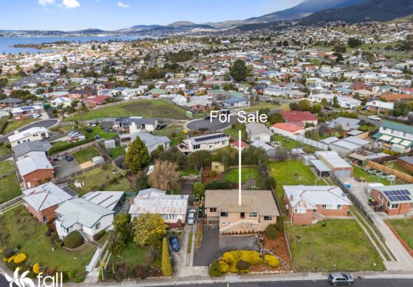 Fall Real Estate 55 Mason Street, CLAREMONT TAS 7011