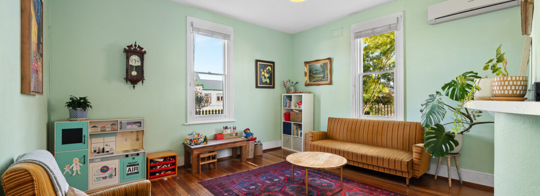 Kelly Fall & Jo Brownless Kelly Fall, Jo Brownless Fall Real Estate Kelly Fall & Jo Brownless