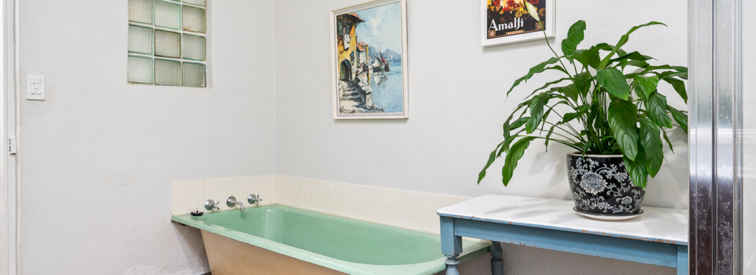 Kelly Fall & Jo Brownless Kelly Fall, Jo Brownless Fall Real Estate Kelly Fall & Jo Brownless