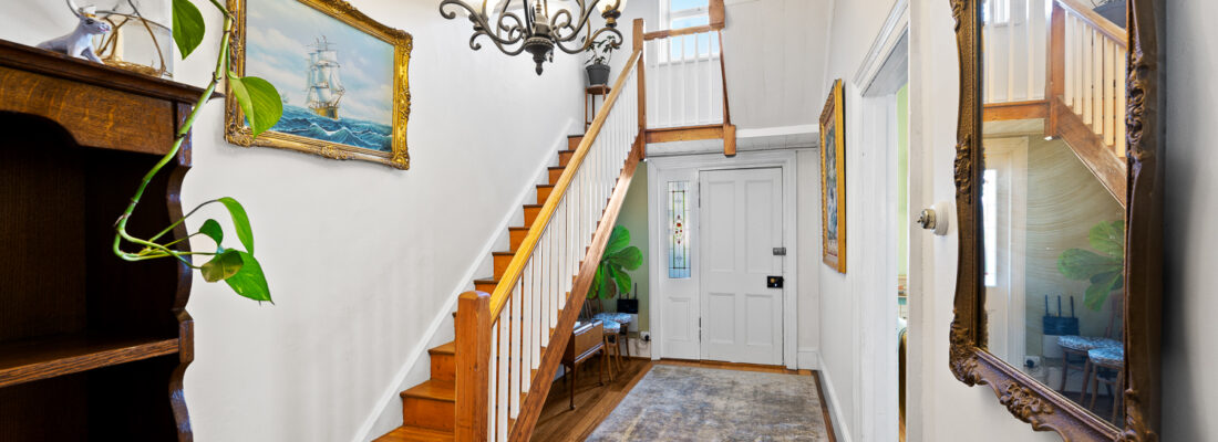 Kelly Fall & Jo Brownless Kelly Fall, Jo Brownless Fall Real Estate Kelly Fall & Jo Brownless