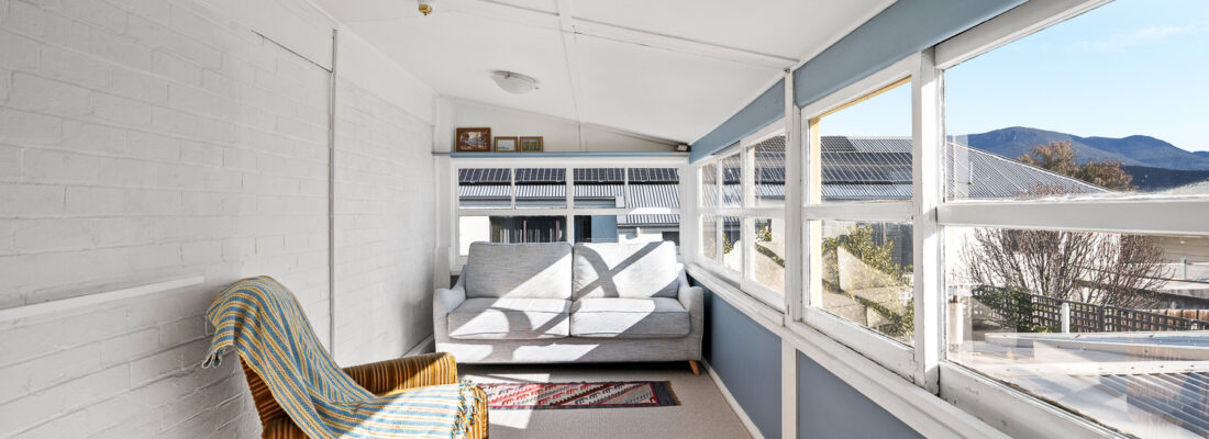 Kelly Fall & Jo Brownless Kelly Fall, Jo Brownless Fall Real Estate Kelly Fall & Jo Brownless