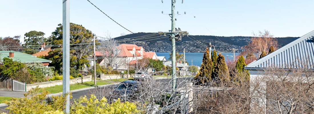 Kelly Fall & Jo Brownless Kelly Fall, Jo Brownless Fall Real Estate Kelly Fall & Jo Brownless