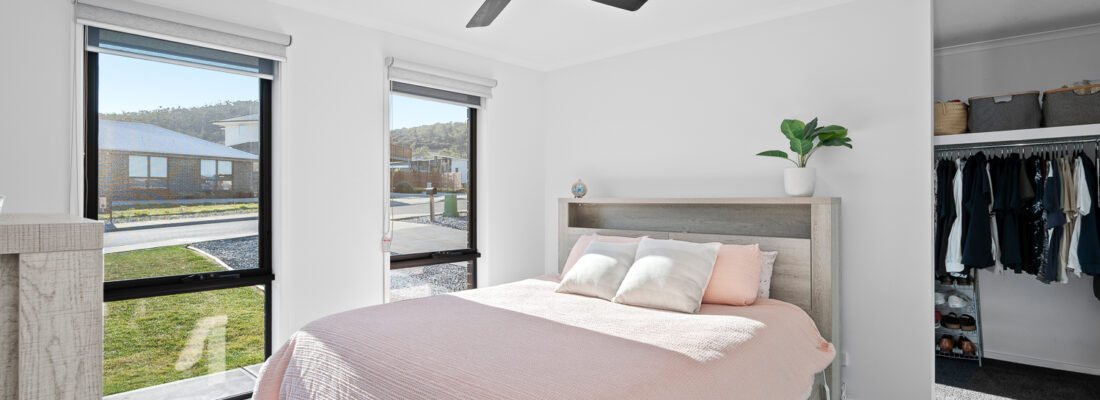 Kelly Fall & Jo Brownless Kelly Fall, Jo Brownless Fall Real Estate Kelly Fall & Jo Brownless