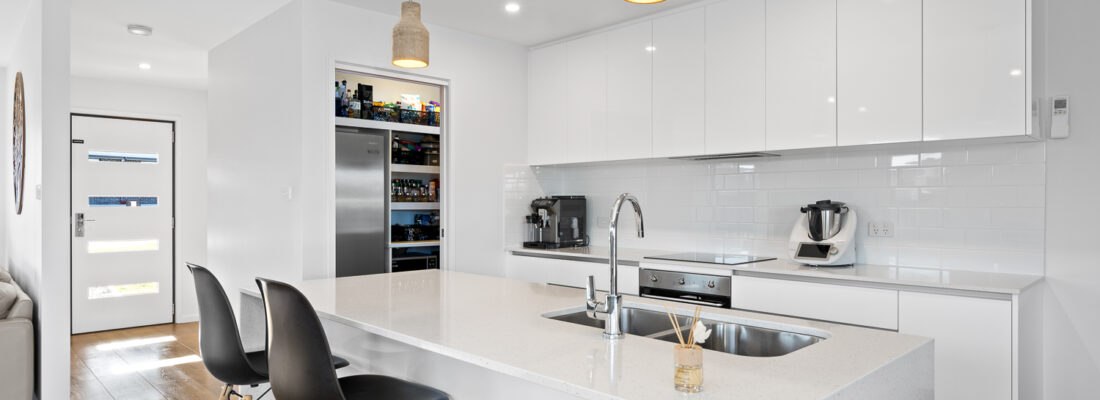 Kelly Fall & Jo Brownless Kelly Fall, Jo Brownless Fall Real Estate Kelly Fall & Jo Brownless