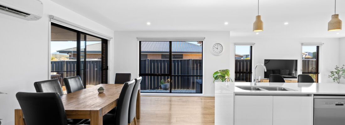 Kelly Fall & Jo Brownless Kelly Fall, Jo Brownless Fall Real Estate Kelly Fall & Jo Brownless