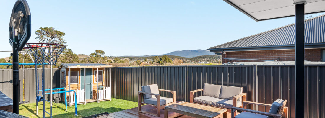 Kelly Fall & Jo Brownless Kelly Fall, Jo Brownless Fall Real Estate Kelly Fall & Jo Brownless