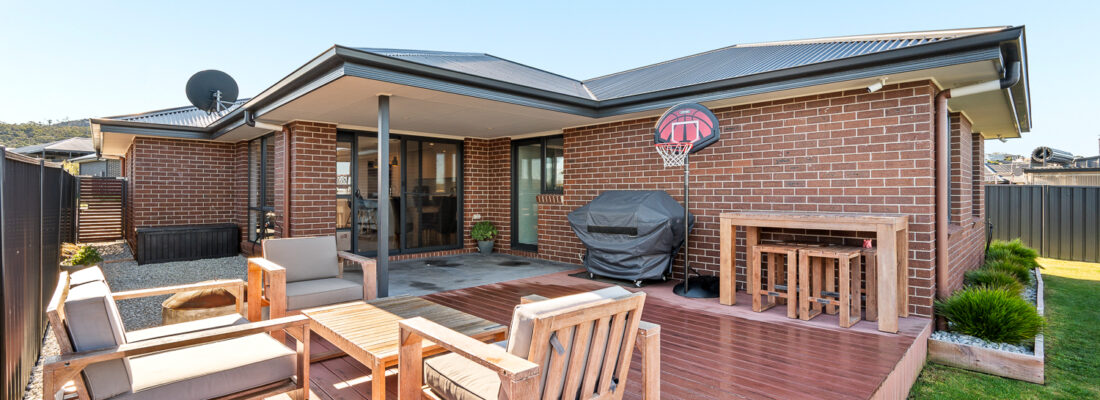 Kelly Fall & Jo Brownless Kelly Fall, Jo Brownless Fall Real Estate Kelly Fall & Jo Brownless