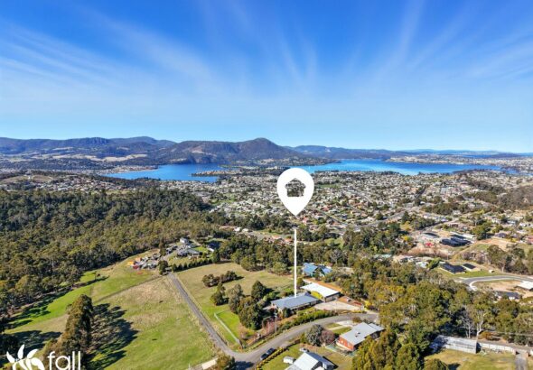 Fall Real Estate 58 Toffolis Road, CLAREMONT TAS 7011