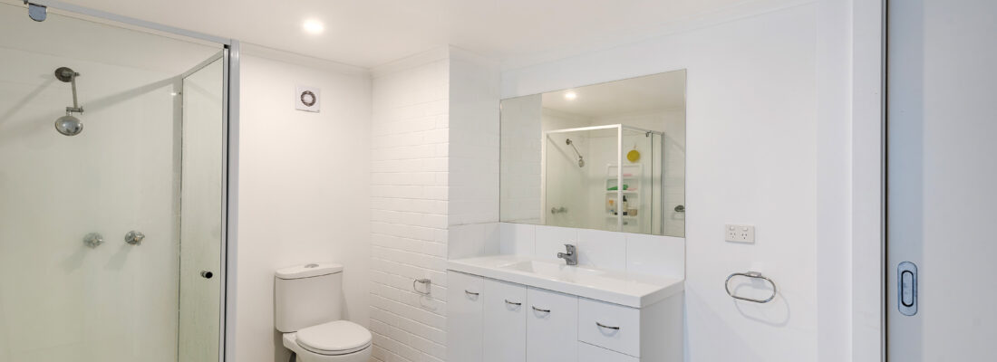 Fall Real Estate Kelly Fall & Jo Brownless