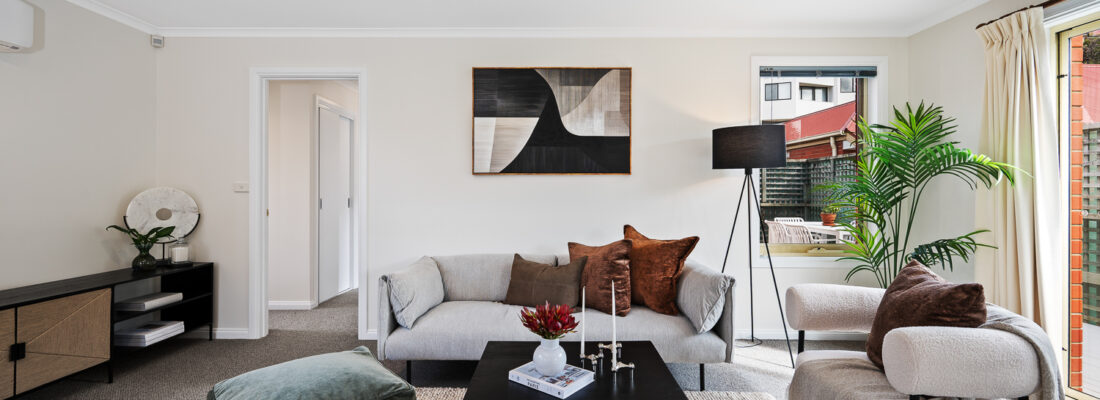 Kelly Fall & Jo Brownless Kelly Fall, Jo Brownless Fall Real Estate Kelly Fall & Jo Brownless