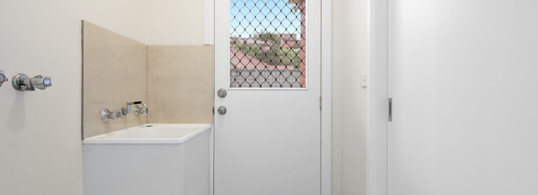 Kelly Fall & Jo Brownless Kelly Fall, Jo Brownless Fall Real Estate Kelly Fall & Jo Brownless