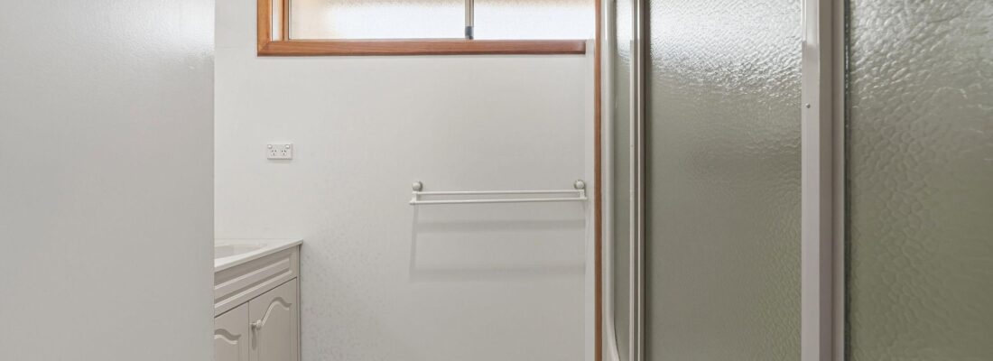 Justin Parr and Sarah Parr Justin Parr, Jo Brownless Fall Real Estate Justin Parr and Sarah Parr