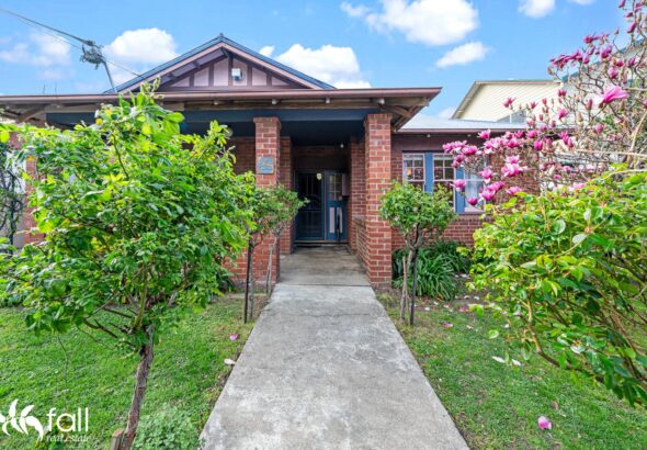 Fall Real Estate 28 Peronne Avenue, MOONAH TAS 7009