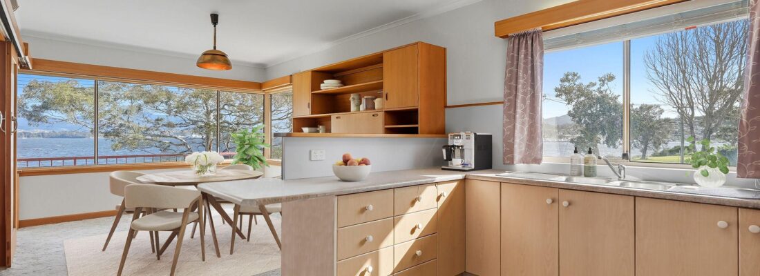 Justin Parr and Sarah Parr Justin Parr, Jo Brownless Fall Real Estate Justin Parr and Sarah Parr